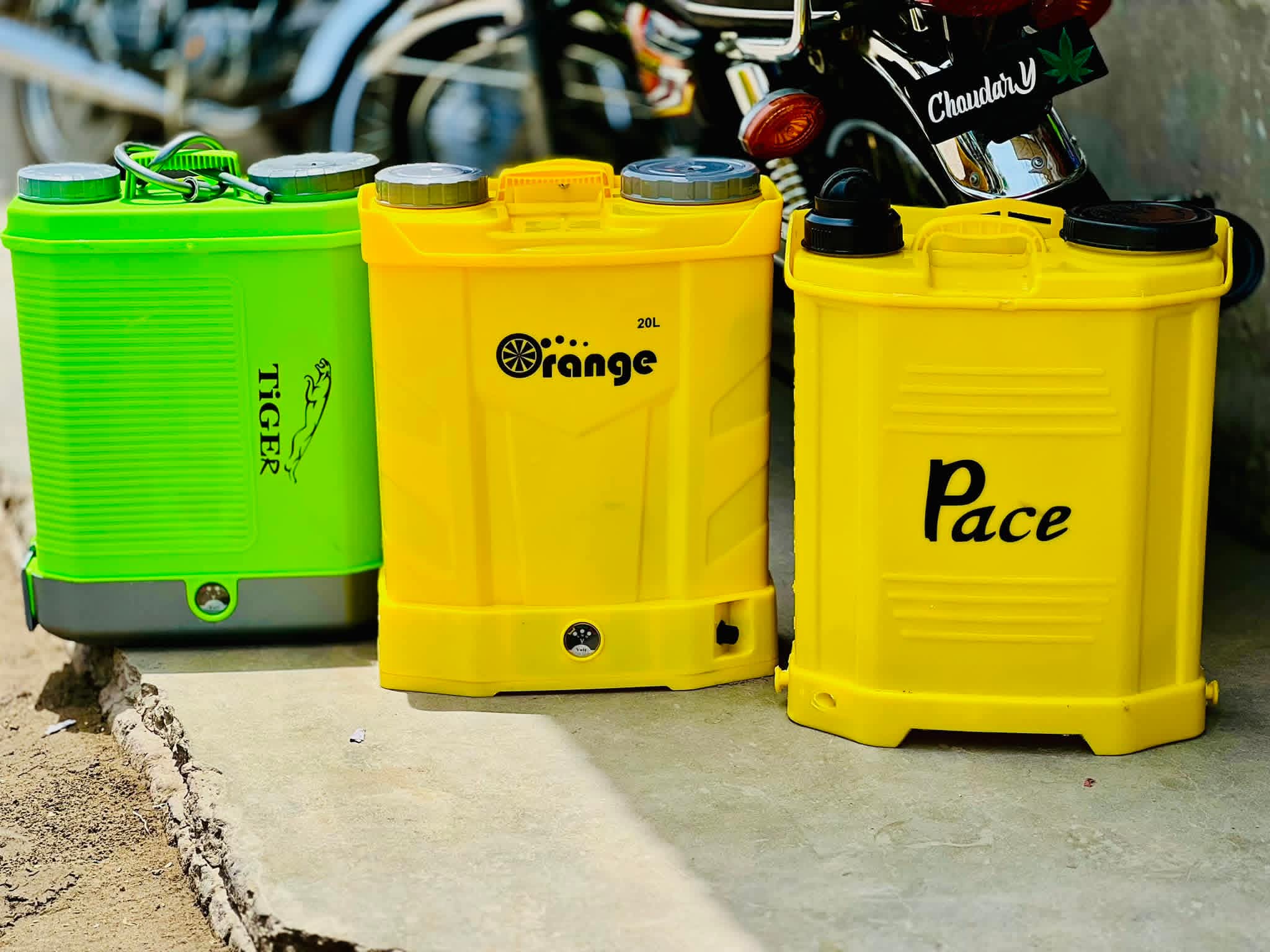 Knapsack sprayers in stock at Gullnoor Enterprises